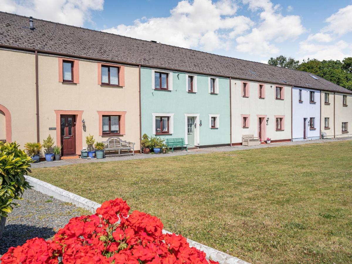 Granary Cottage Pembroke Luaran gambar